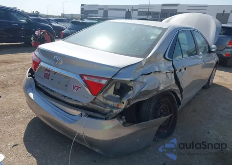 2016 Toyota Camry Le z USA, uszkodzony, nr VIN 4T4BF1FK6GR533738